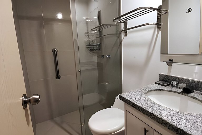 Strada Suites: Piso alto, wifi, aire acondicionado