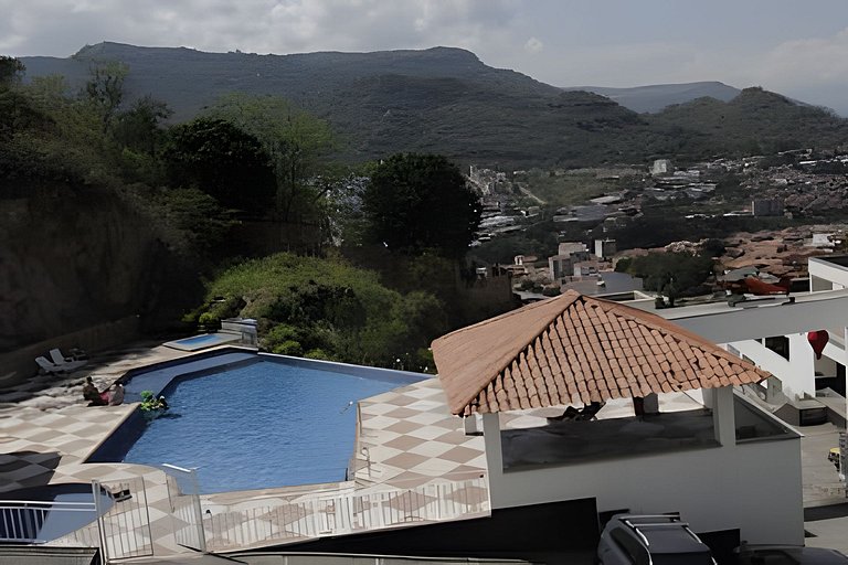 Apartaestudio, cómodo, tranquilo,  piscina San Gil