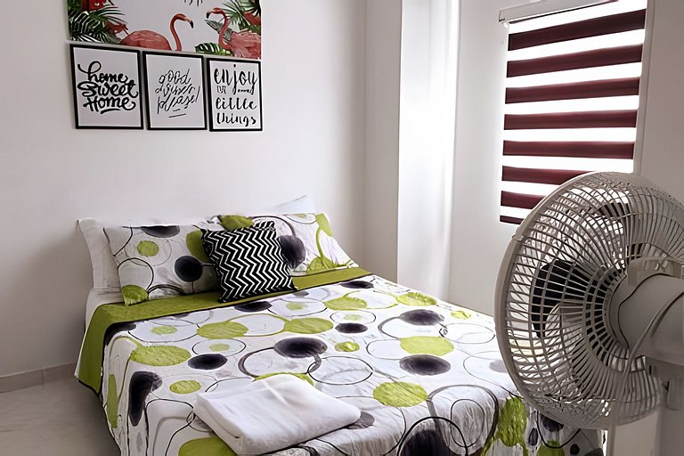 Located near the stadium and the Industrial University of Sa