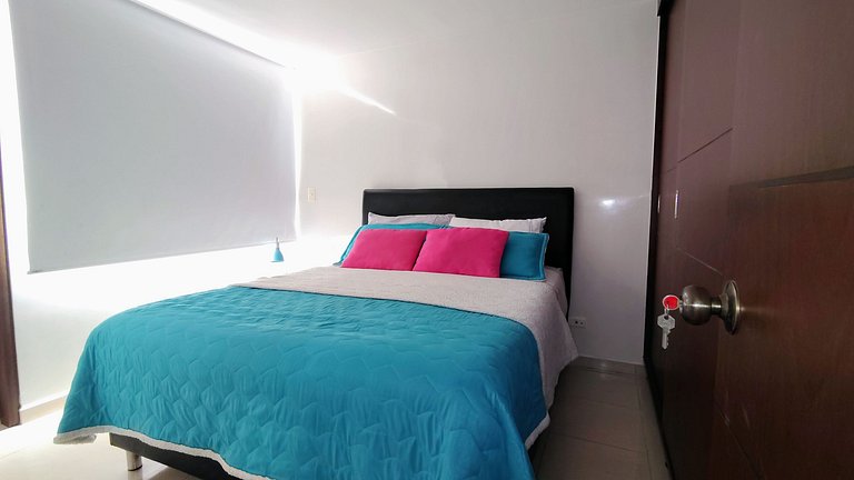 Habitación Privada con Baño en Apartamento Amoblado - La Con