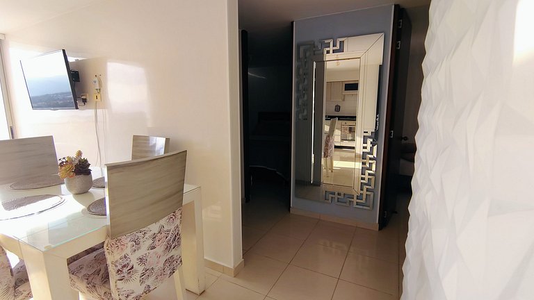 Habitación Privada con Baño en Apartamento Amoblado - La Con