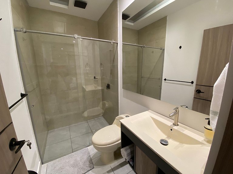 Habitación King Acogedora - Ideal para Viajeros